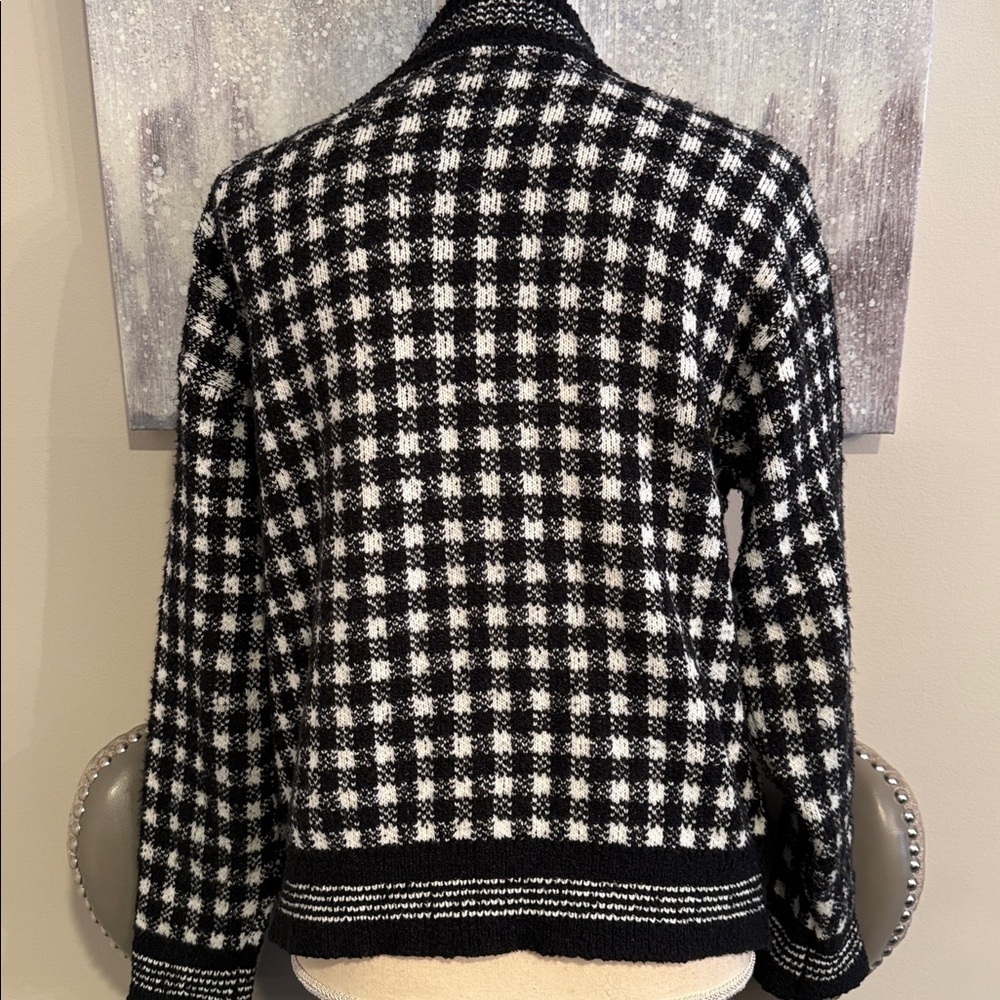 Black and White Checkered Women's Sweater by Aqua Size Large - Picture 4 of 5